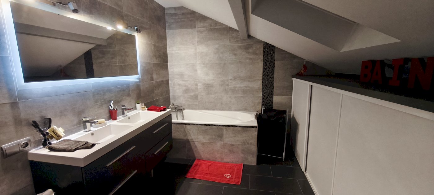 Maison familiale tout confort - Photo 10 - Marignier