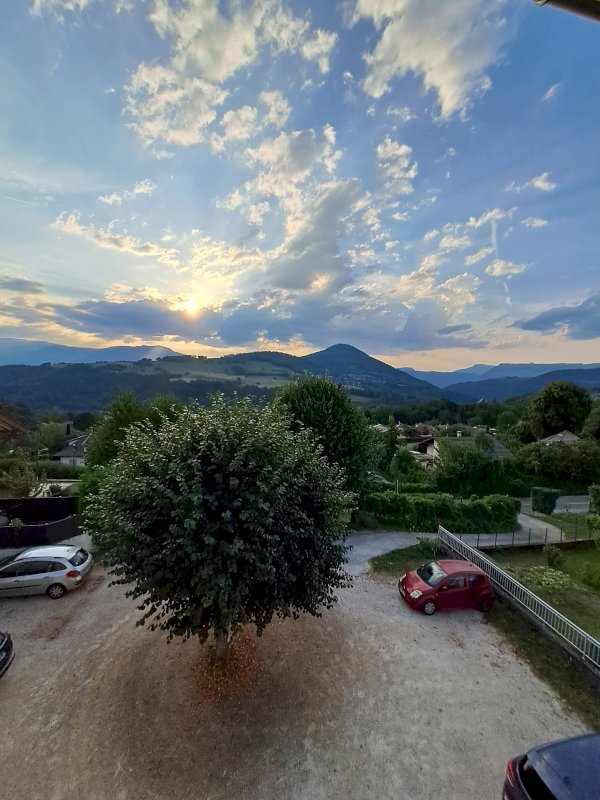 Appartement T4 en duplex - St Martin d'Uriage - Photo 12 - Saint-Martin-d'Uriage