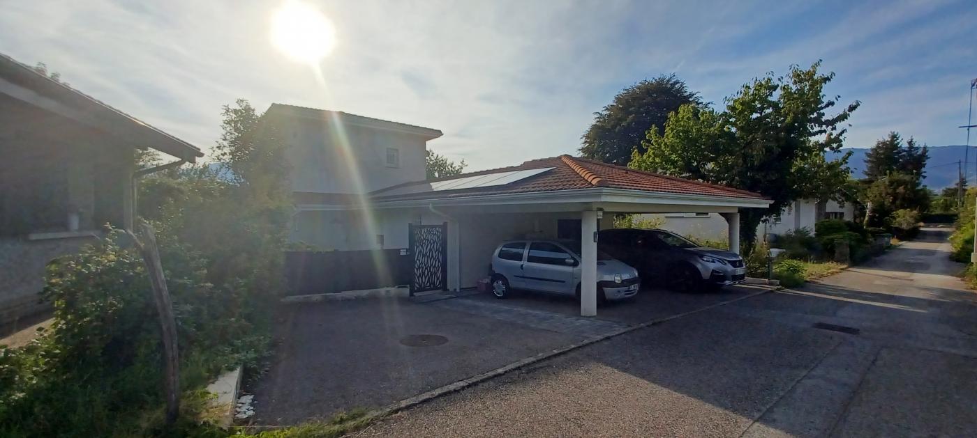 Maison d'architecte, piscine, 2 chambres type suite, ou 1 suite et 2 chambres - Photo 13 - Gières