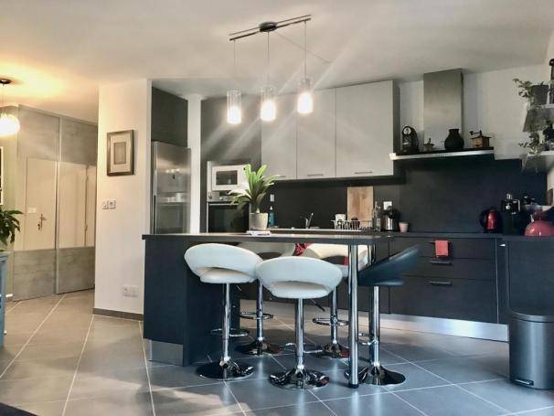 Appartement de 70 m² à Ornex - Photo 1 - Ornex