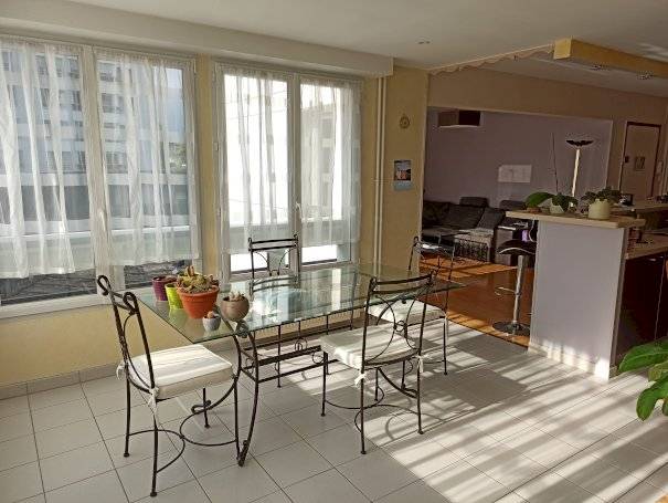 Appartement T5 traversant de 113 m2 - Photo 1 - Saint-Genis-Pouilly