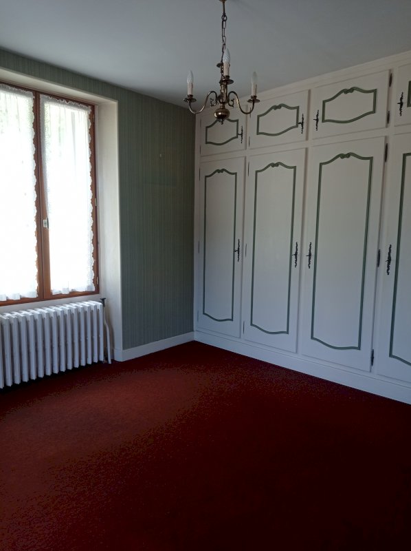 Maison atypique centre bourg - Photo 1 - Valgelon-La Rochette