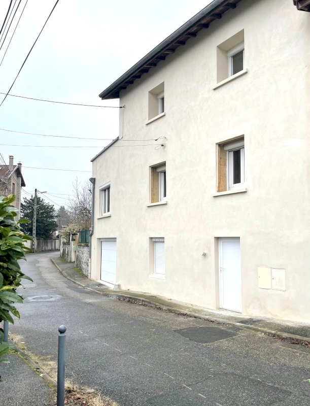 Maison de ville entièrement rénovée - Photo 1 - Francheville