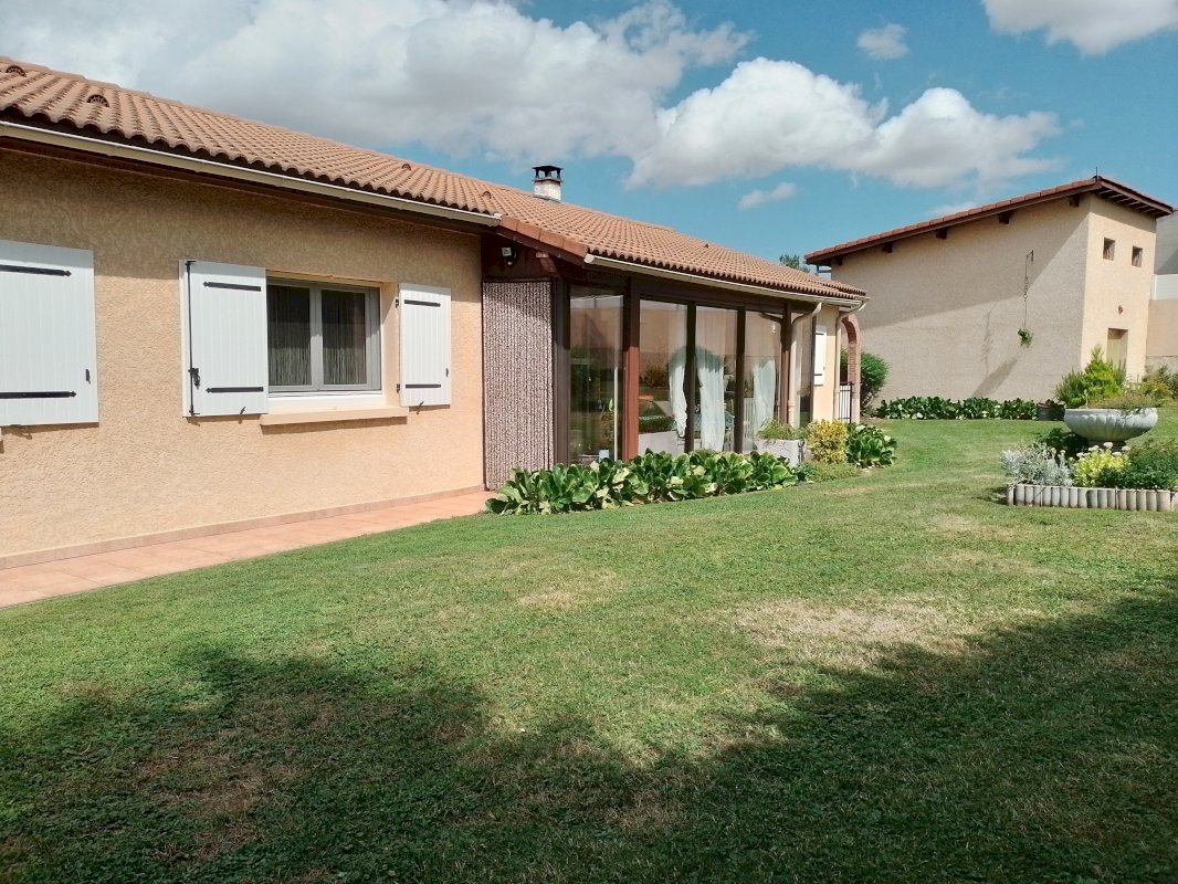 VILLA ST-SANDOUX (63450) - Photo 1 - Saint-Sandoux
