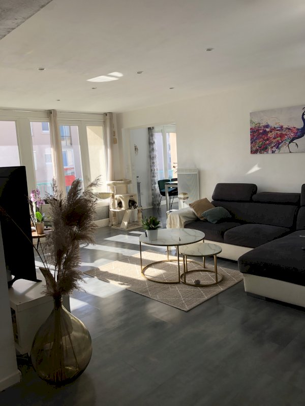 Appartement rénové de 74 m² - Photo 1 - Guilherand-Granges