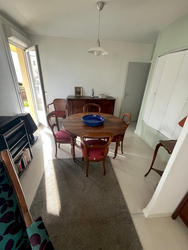 Appartement T3/T4 lumineux – Environ 70 m² – Proche centre-ville de Riom - Photo 1 - Riom