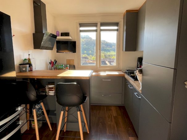 Appartement T3 de 56 m² - Photo 2 - Aurillac