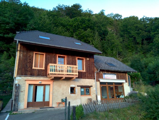 Maison avec Local professionnel - Photo 2 - Le Châtelard