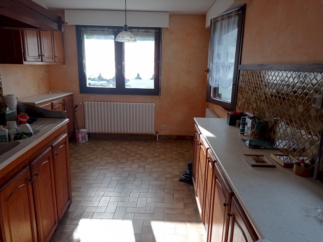 Maison atypique centre bourg - Photo 2 - Valgelon-La Rochette
