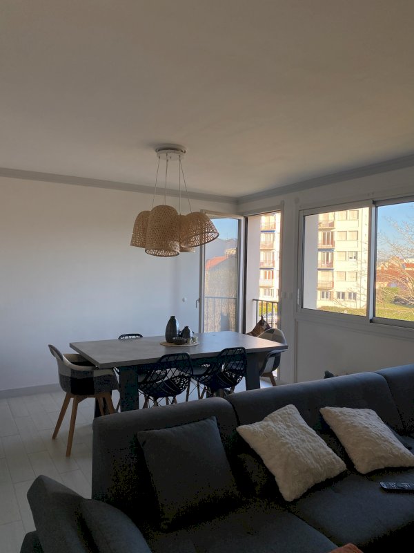 Vichy Centre - Appartement 68m² - Photo 2 - Vichy