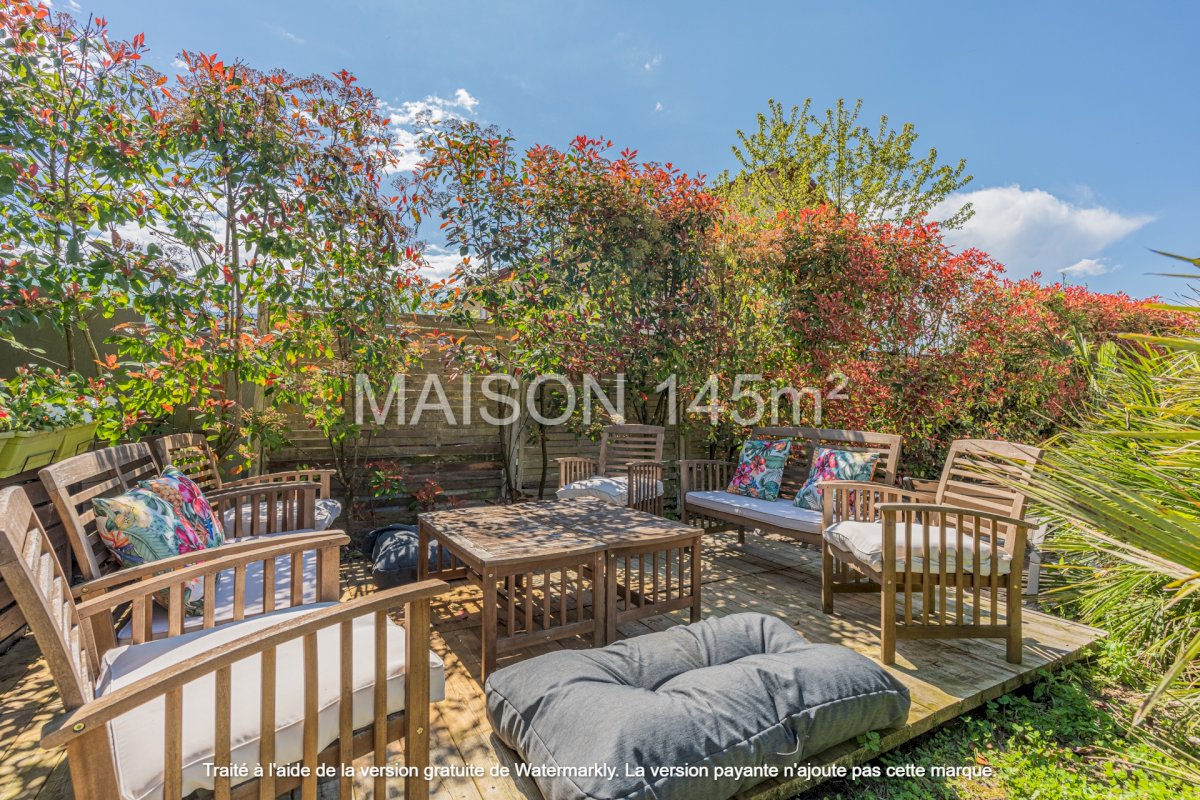 Maison 145m² 4 chambres sur terrain 433m² - Photo 2 - La Rivière
