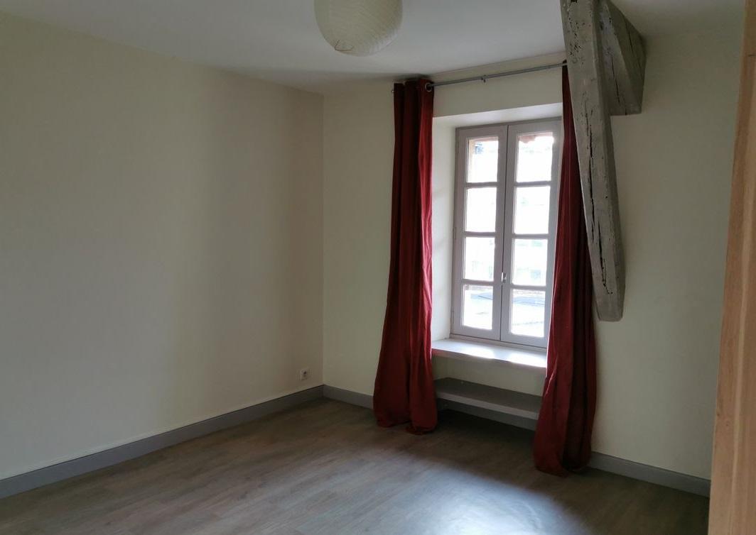 Appartement T2 Aurillac centre - Photo 2 - Aurillac