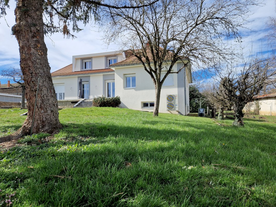 Maison avec terrain - Photo 2 - Arlanc