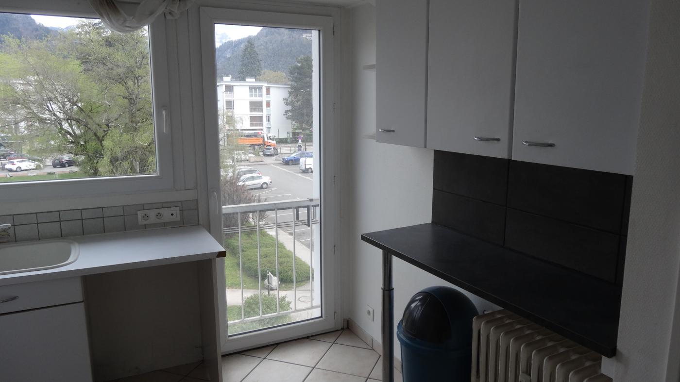 Particulier VEND Appartement 5 pièces 77m² - Photo 2 - Cluses