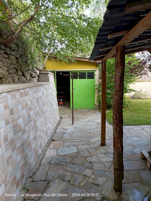 Maison 4 pièces Livradois Forez - Photo 2 - Le Brugeron