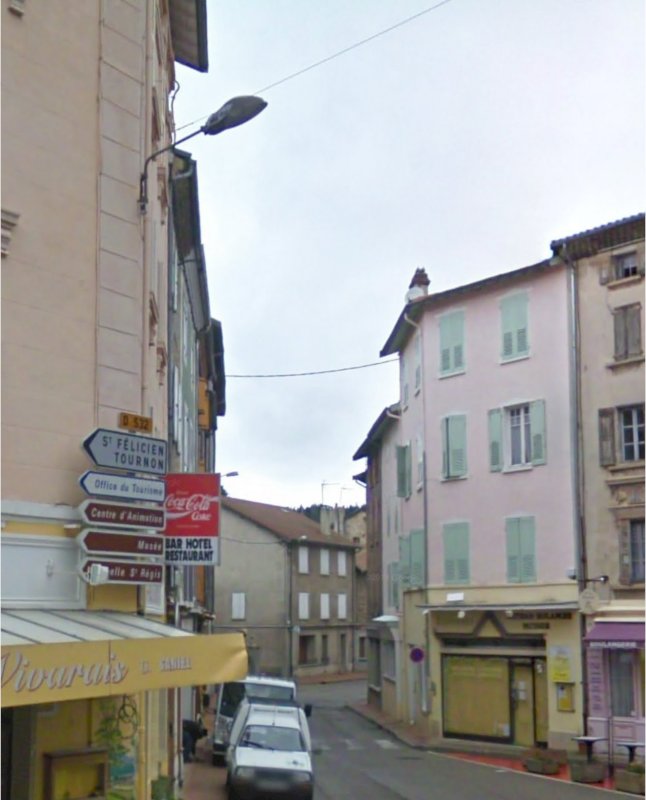 Appartement traversant | CENTRE VILLAGE LALOUVESC - Photo 2 - Lalouvesc