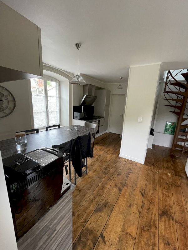Appartement T3 de 67m² - Photo 2 - Saint-Flour