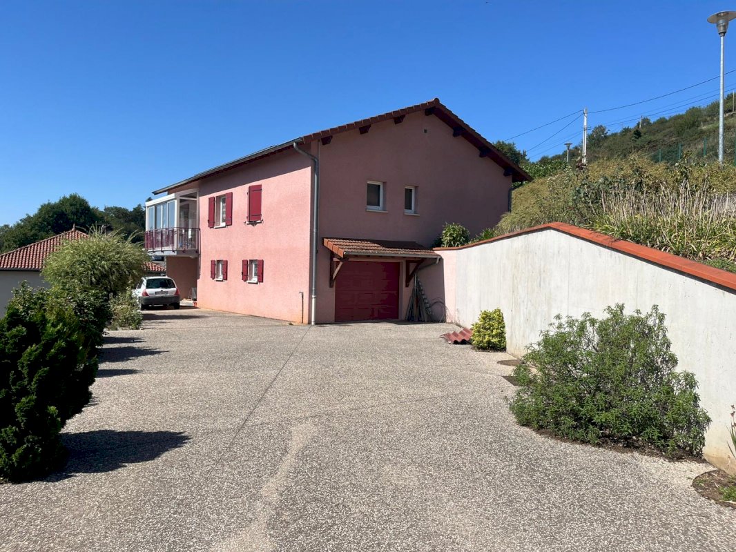 Maison individuelle à vendre - Photo 2 - Saint-Genis-l'Argentière