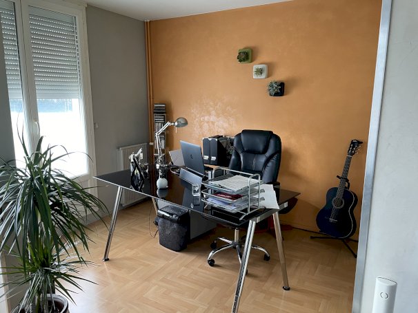 Secteur Gerzat, appartement 4 pièces - Photo 3 - Gerzat