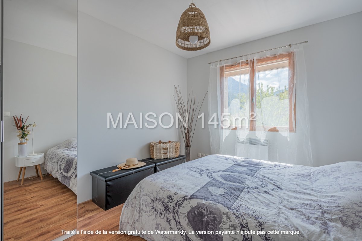 Maison 145m² 4 chambres sur terrain 433m² - Photo 3 - La Rivière