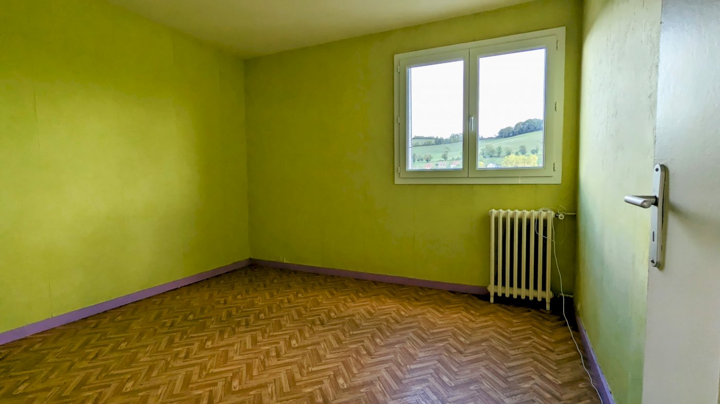 Appartement lumineux F4 - Photo 3 - Aurillac