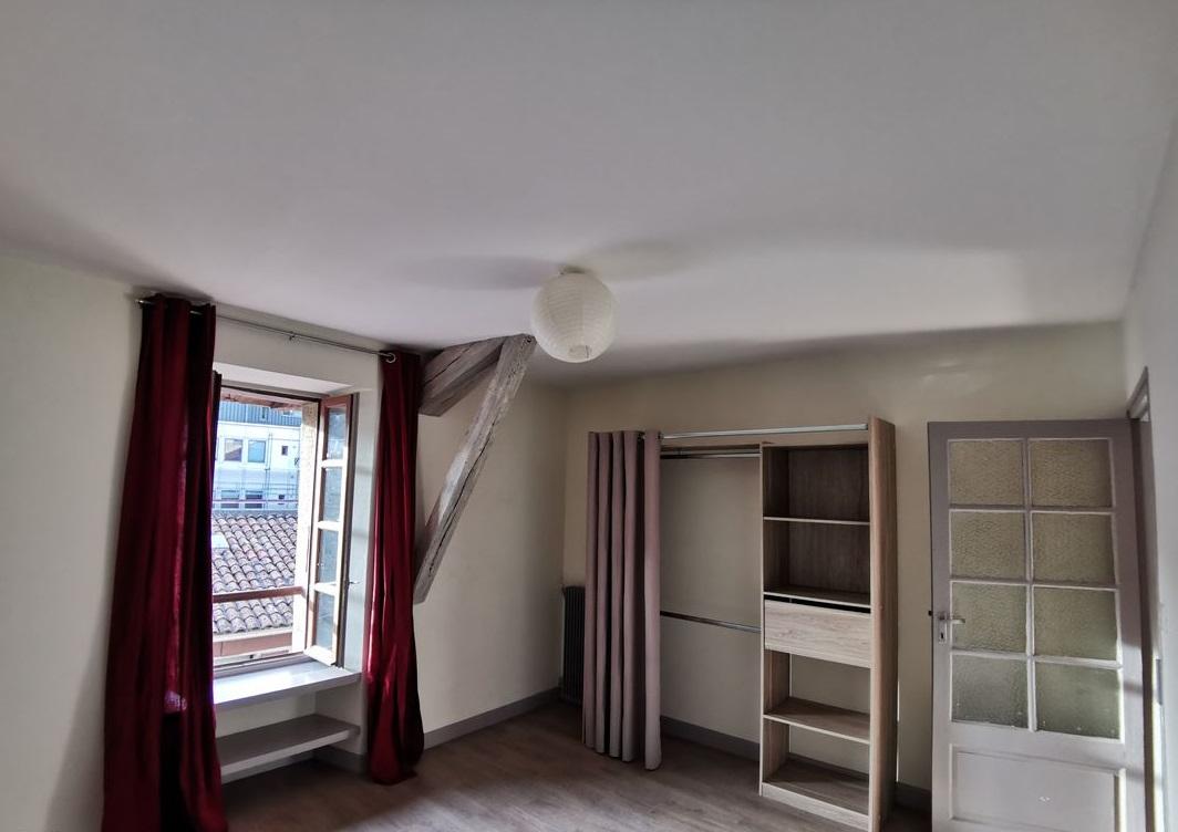 Appartement T2 Aurillac centre - Photo 3 - Aurillac