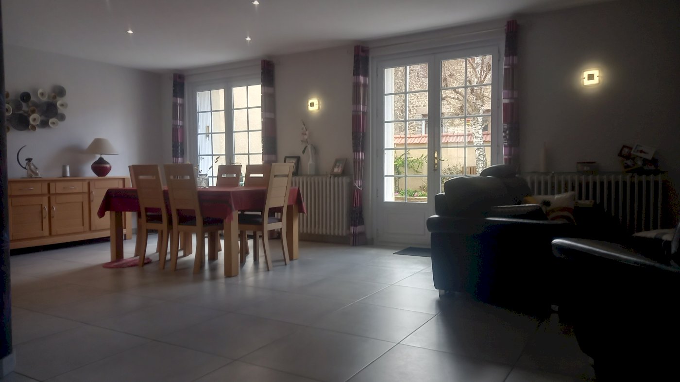 APPARTEMENT T4 - Photo 3 - Saint-Just-Malmont