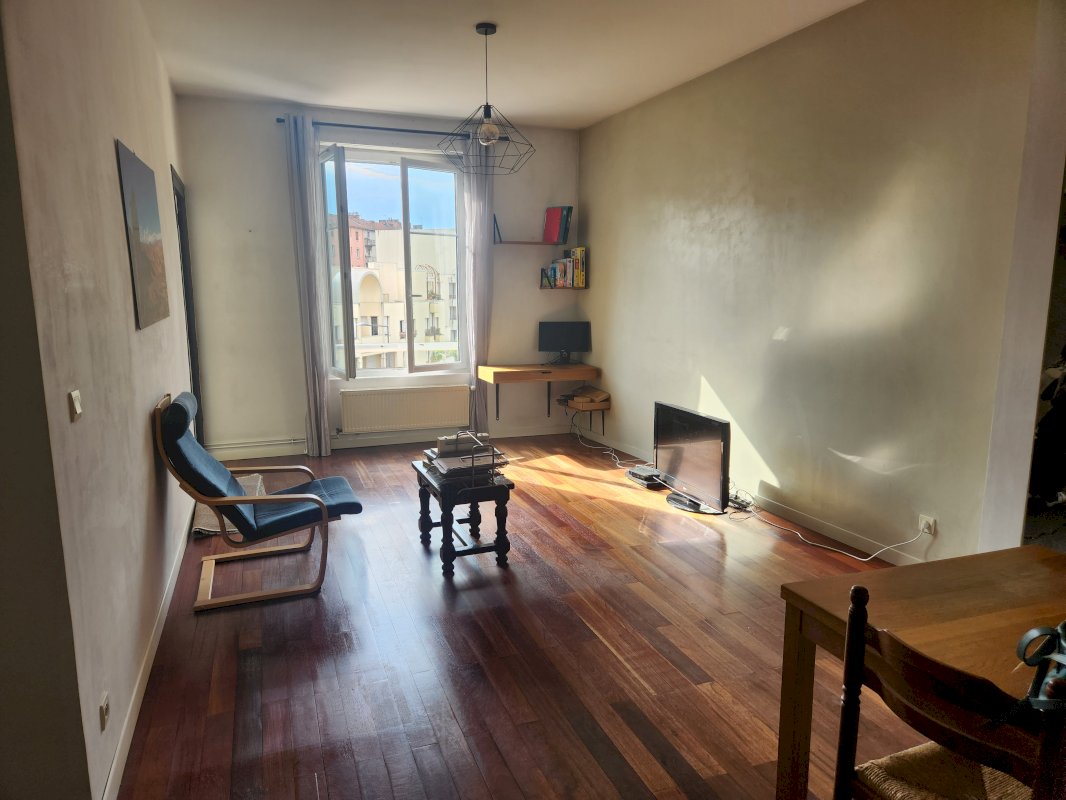 Bel Appartement T3 | Grenoble Centre Gare - Photo 3 - Grenoble