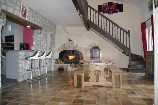Maison de 285m² - Photo 4 - Saint-Alban-Auriolles