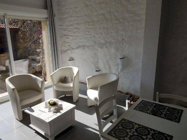 Maison 190 m² avec grand terrain - Photo 4 - Limony