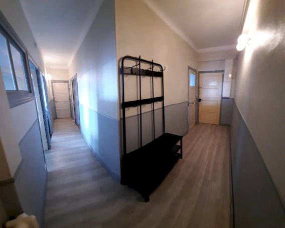 Appartement F2 bis de 74 m² - Photo 4 - Moulins