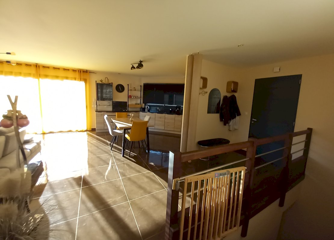 Vend maison Neuve - Photo 4 - Saint-Cassin