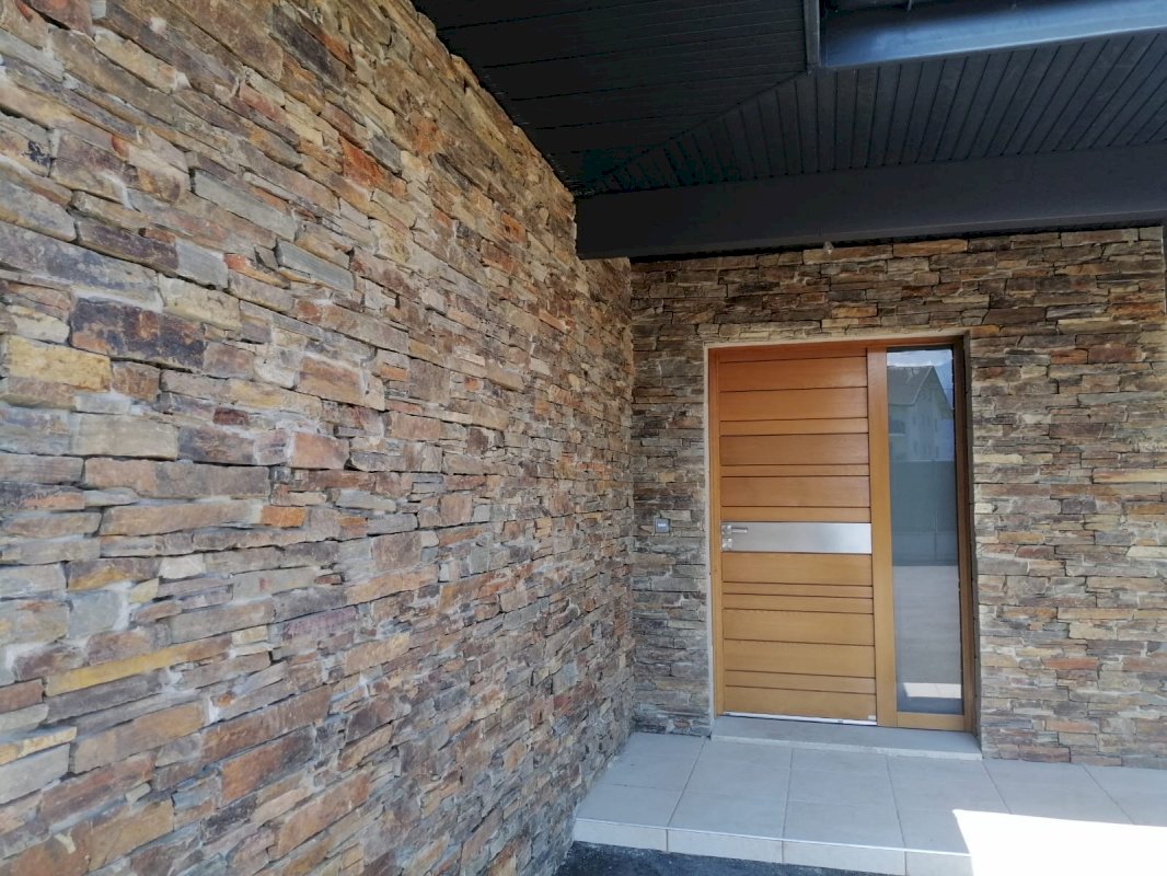 MAISON 200 M² + STUDIO INDEPENDANT 32 M² sur 1 089 M² DE TERRAIN - Photo 4 - Scionzier