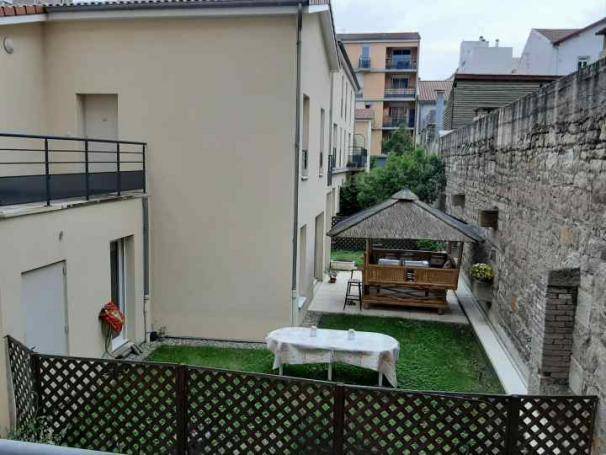 Appartement avec garage - Photo 5 - Saint-Étienne