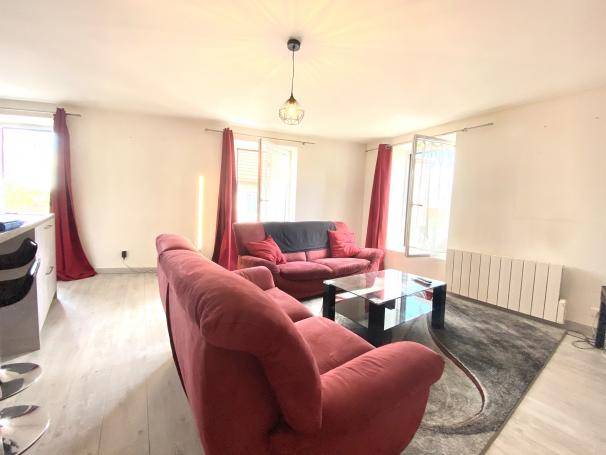 APPARTEMENT 4 pièces 73 m2 - Photo 5 - Combronde