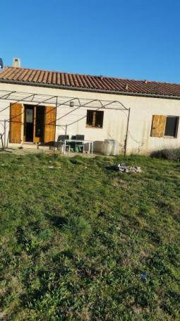 Villa de 90 m² en campagne - Photo 5 - Larnas