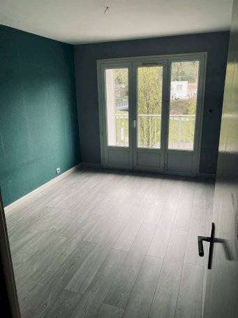 APPARTEMENT EN EXCELLENT ETAT - Photo 5 - Le Chambon-Feugerolles