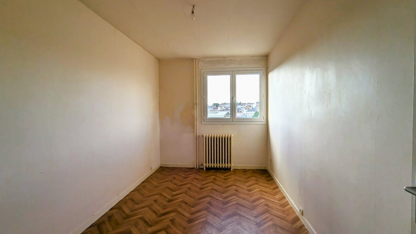 Appartement lumineux F4 - Photo 5 - Aurillac