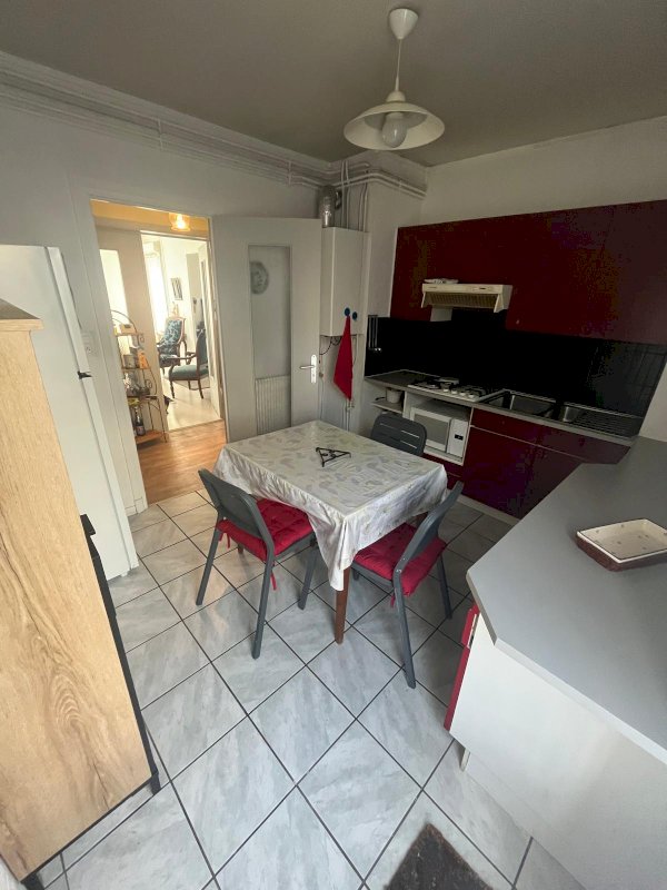 Appartement T3/T4 lumineux – Environ 70 m² – Proche centre-ville de Riom - Photo 5 - Riom