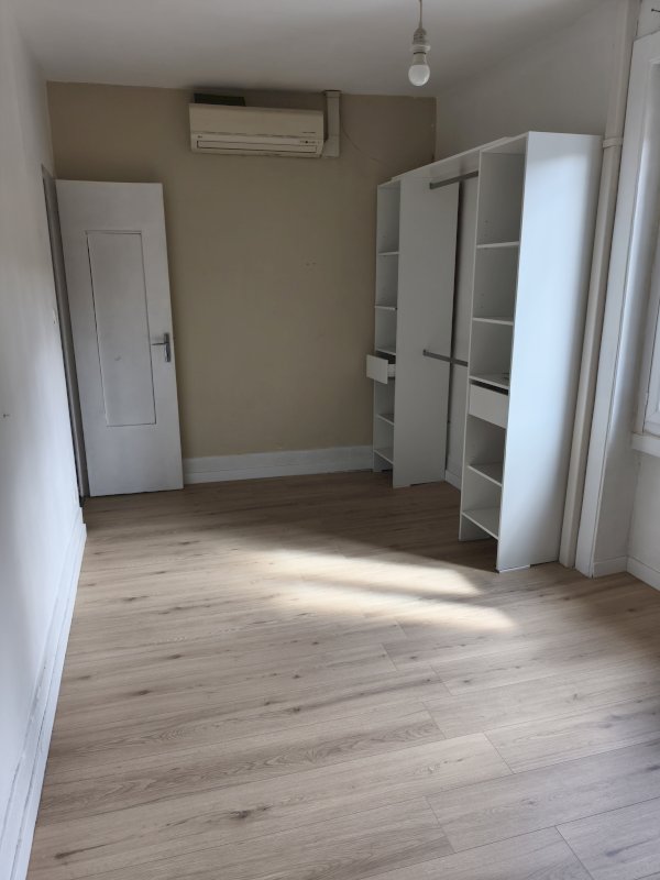 Maison de 93 m² sur terrain clos / 3 chambres - Photo 5 - Saint-Étienne