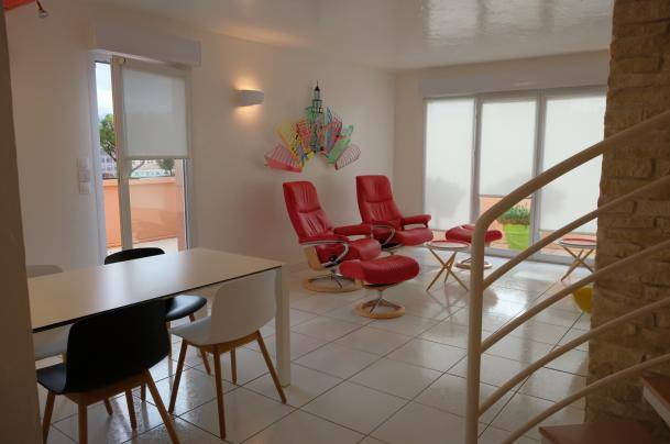 Exceptionnel DUPLEX AVEC VUE! - Photo 6 - Saint-Étienne