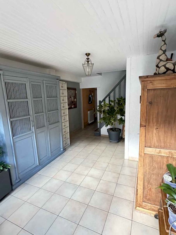 Maison mitoyenne de 160 m² - Photo 6 - Matafelon-Granges
