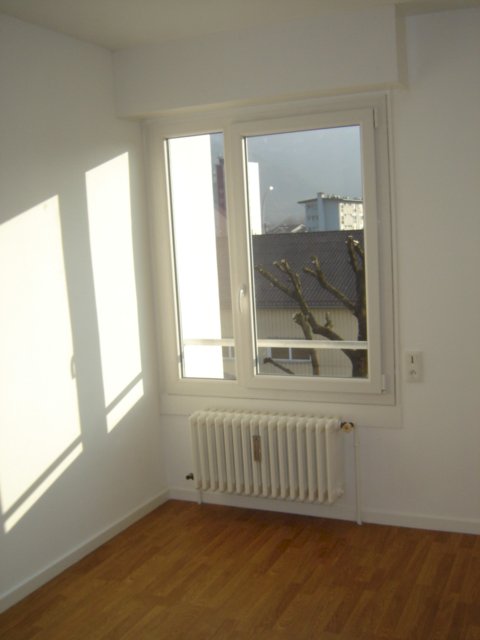 Particulier VEND Appartement 5 pièces 77m² - Photo 6 - Cluses