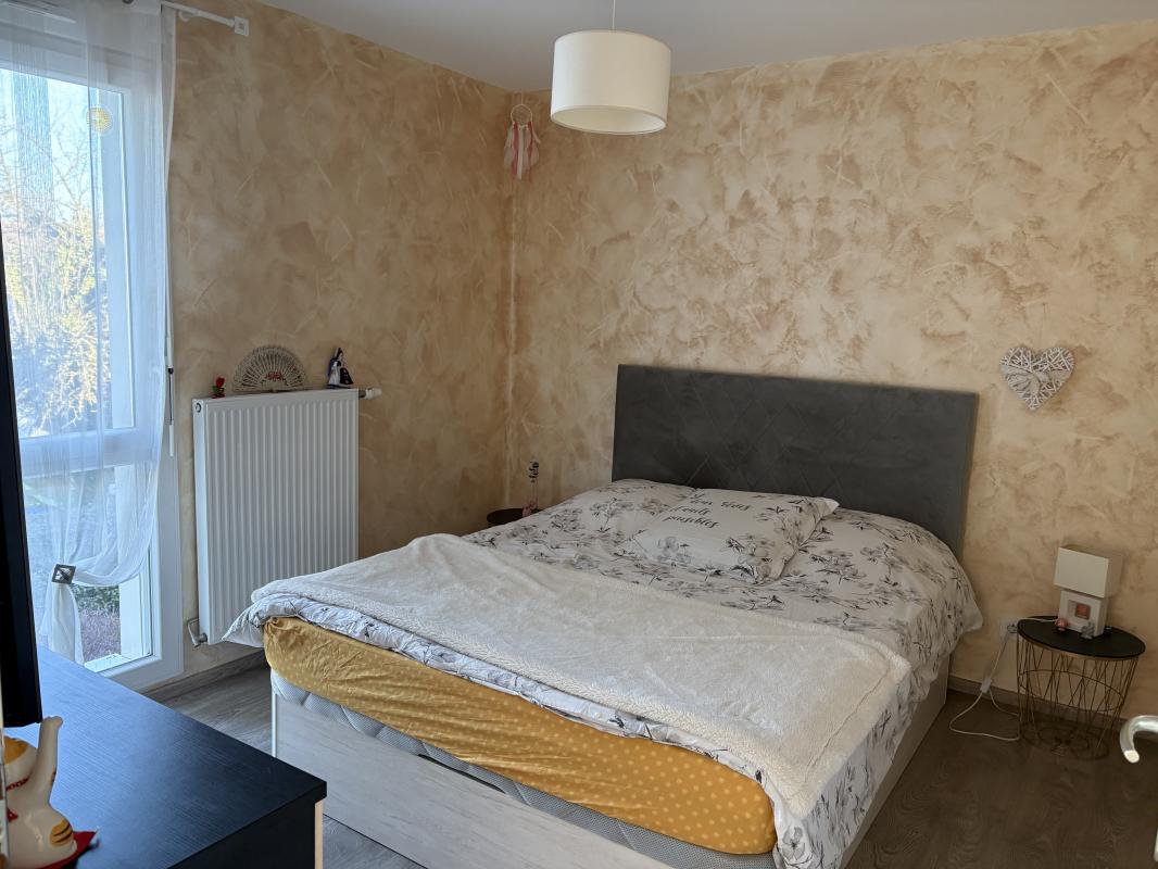 MAISON DE 121 M2 DONT UN DE GARAGE DE 20 M2 AVEC TERRAIN - Photo 6 - Rumilly