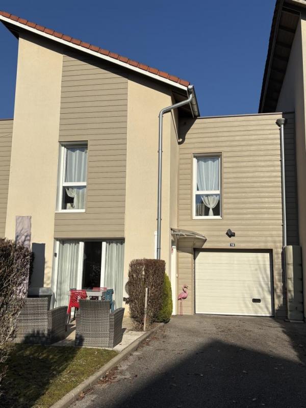 MAISON DE 121 M2 DONT UN DE GARAGE DE 20 M2 AVEC TERRAIN - Photo 8 - Rumilly