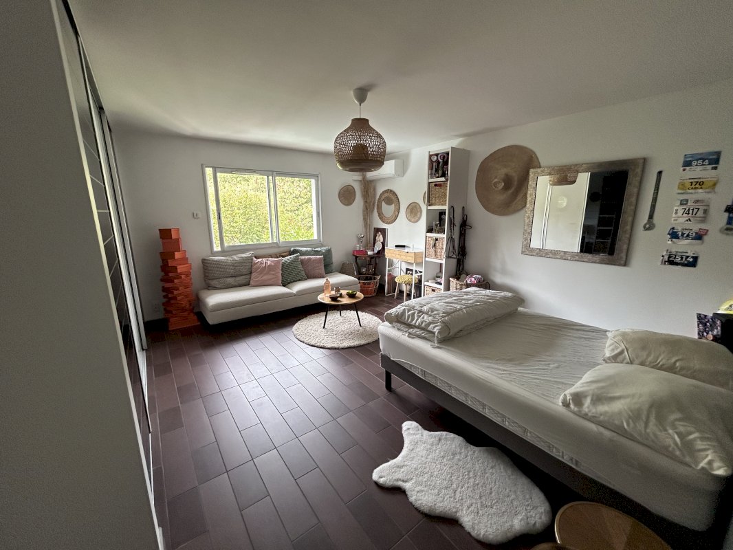 ✨ Clermont-Ferrand – Maison d’architecte 201 m² avec piscine, vue dominante et terrain 796 m² - Photo 8 - Clermont-Ferrand