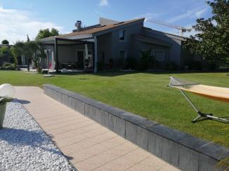 Villa d'architecte dans parc arboré - Bourg-de-Péage (26300)
