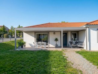Maison contemporaine 126 m² - 4 chambres - Terrain clôturé - Marsat (63200)